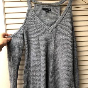 American eagle long sleeve cold shoulder top
